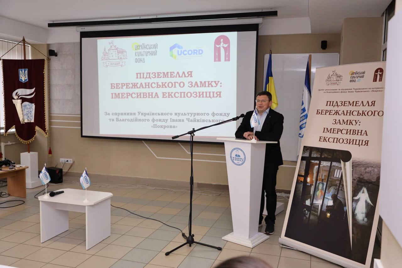 kadr z vitalnoho slova rektora TNPU, profesora Bohdana Buiaka